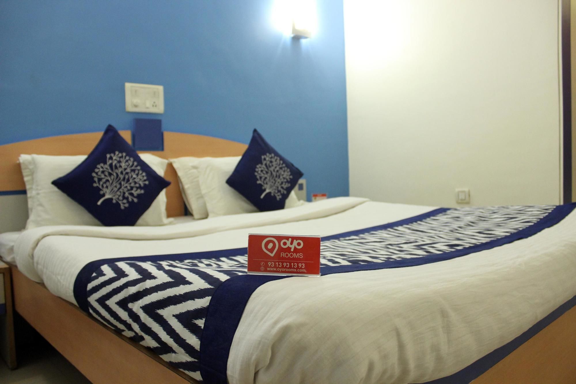 Oyo Rooms Hubli Bagian luar foto
