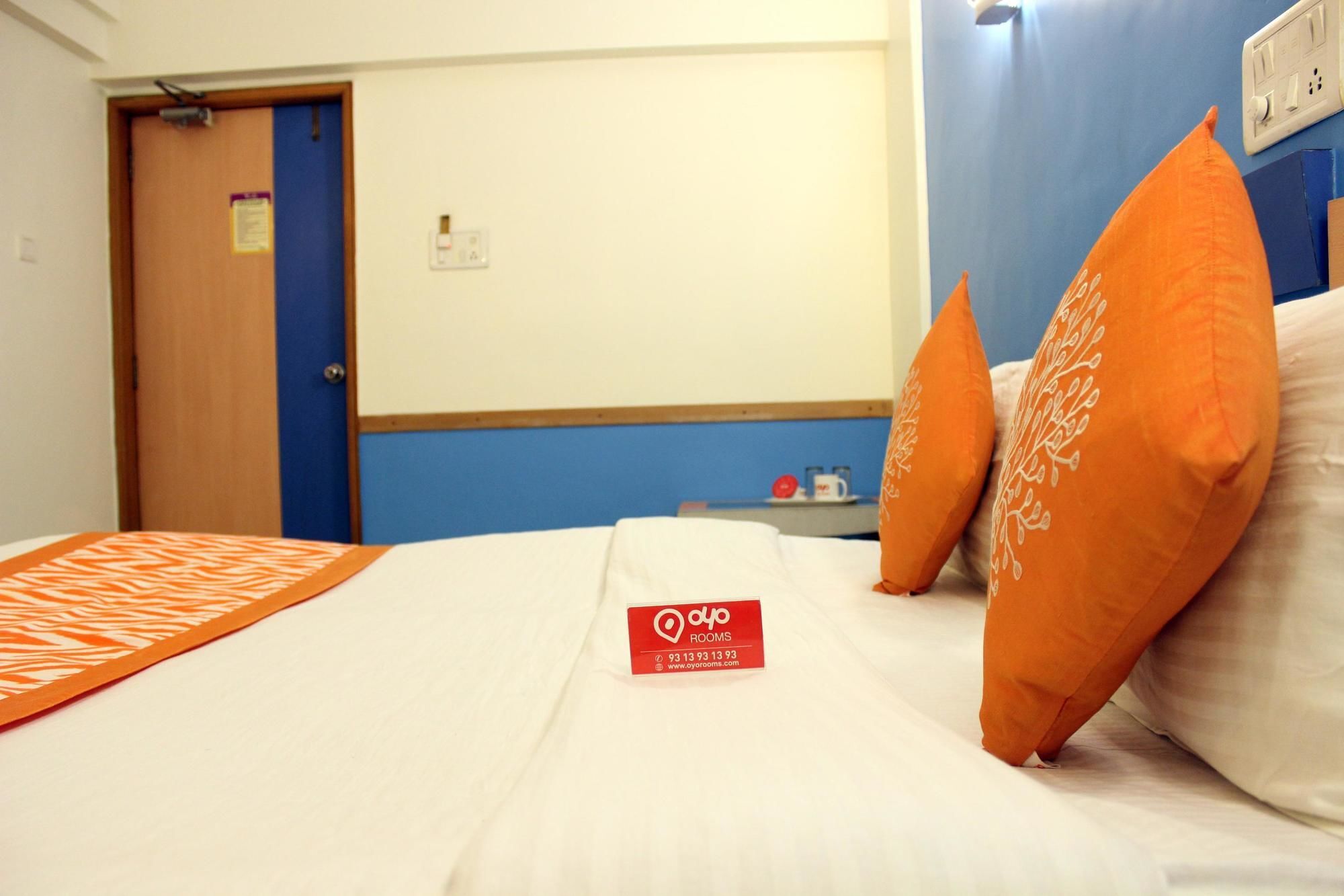 Oyo Rooms Hubli Bagian luar foto
