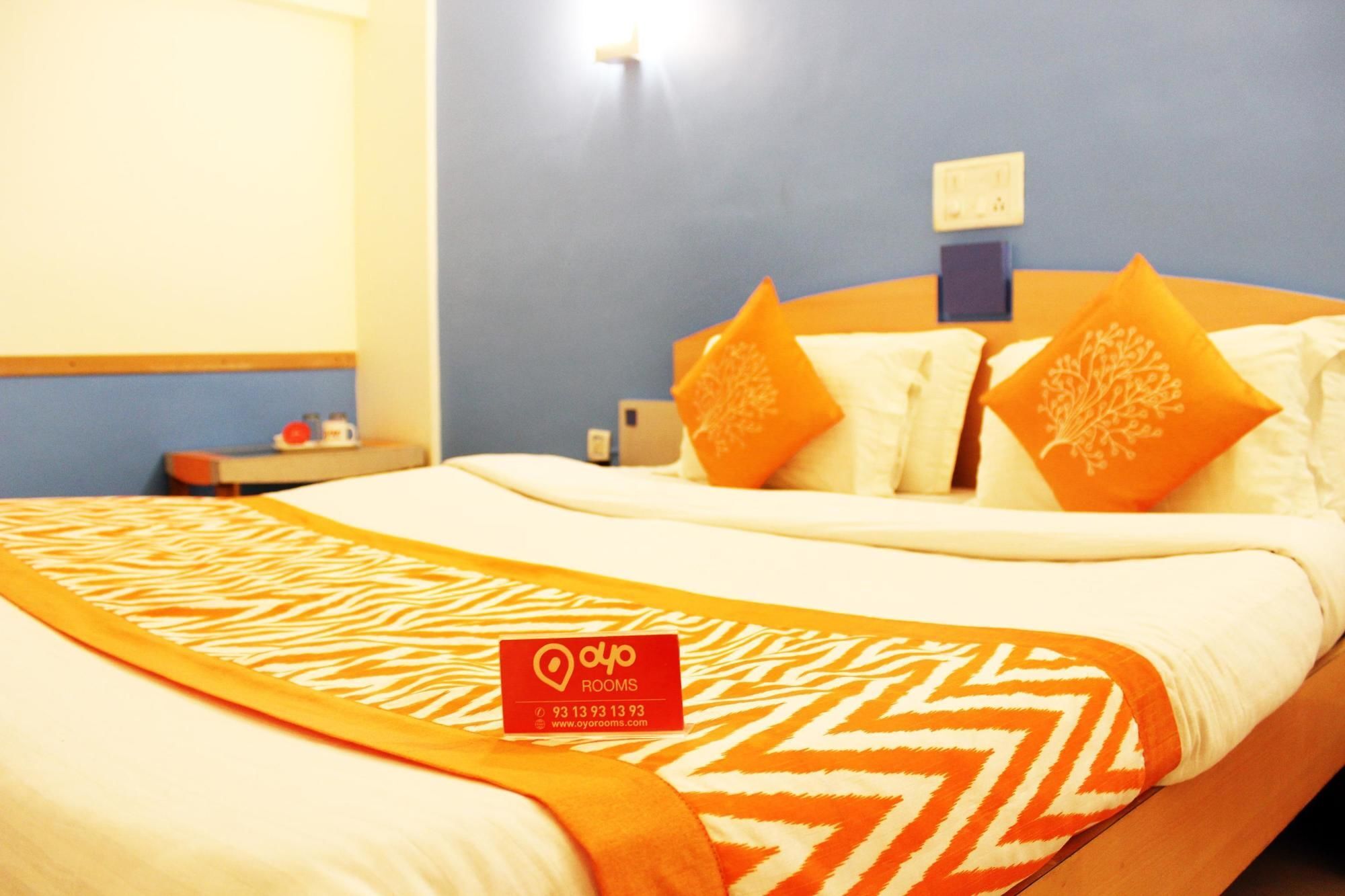 Oyo Rooms Hubli Bagian luar foto